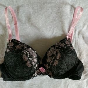 Black and pink lace bra [34A]